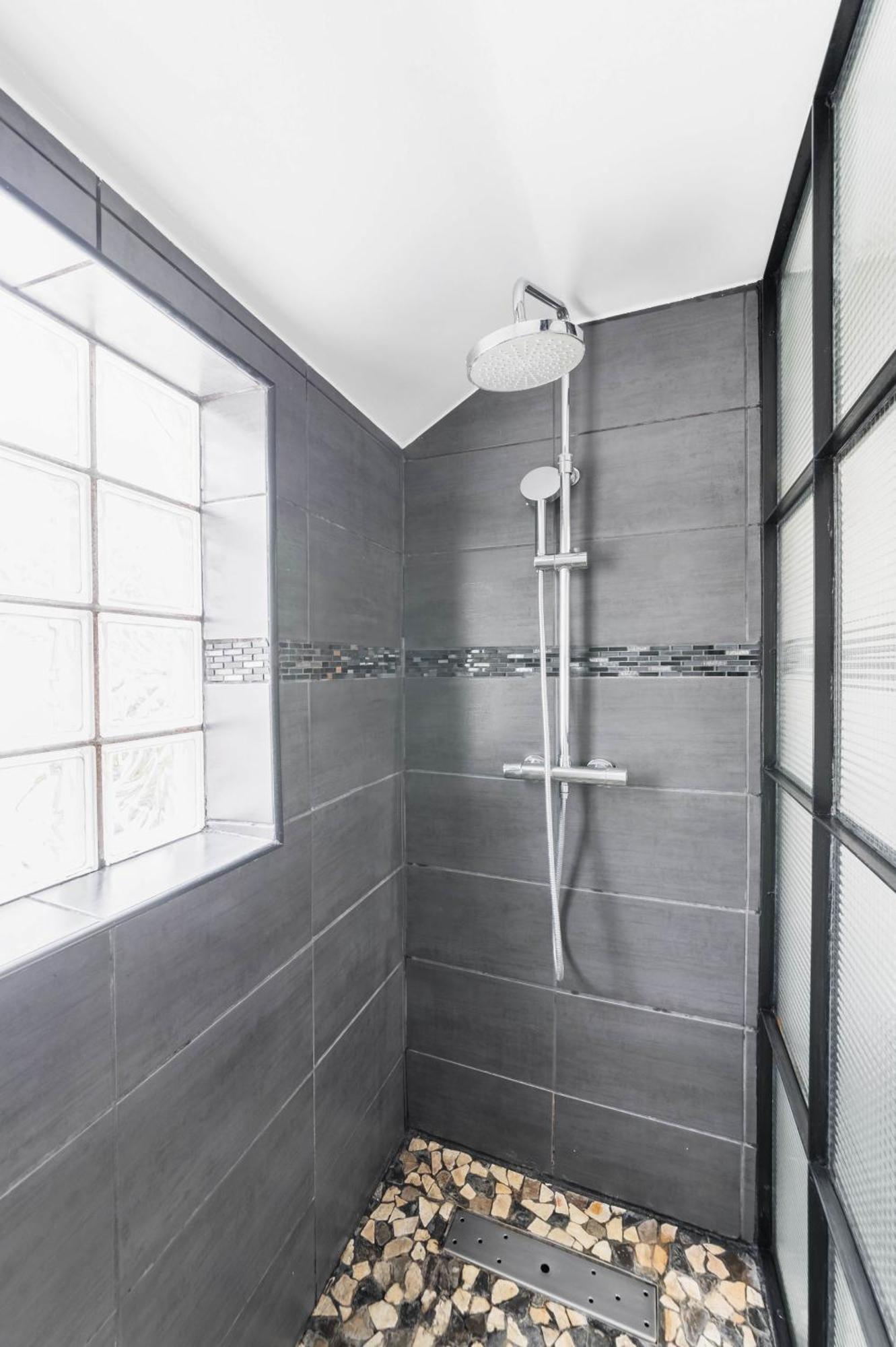 Villa Romainville Paris Pour 8 Personnes - Flat-Guest Kültér fotó